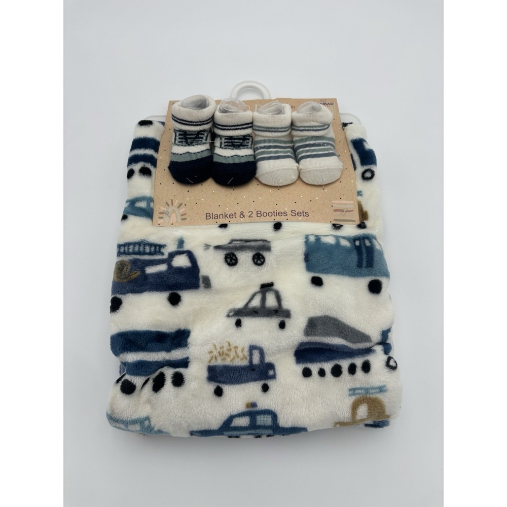 Transportation Blanket & 2 Sets Booties Baby Gift Set Danbar White Blue  NWT